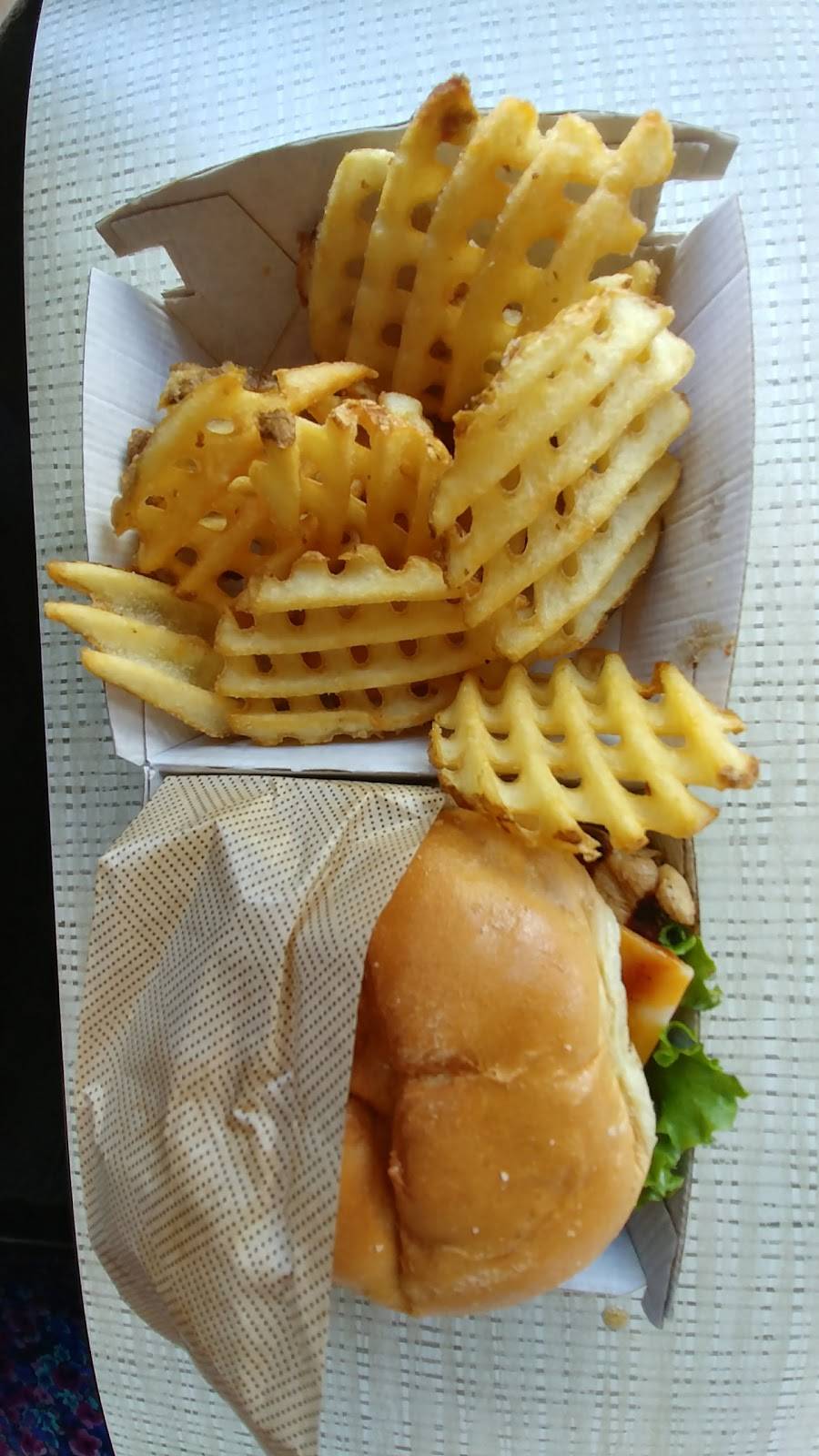 Chick-fil-A | restaurant | 2585 FL-50, Clermont, FL 34711, USA | 3522417076 OR +1 352-241-7076