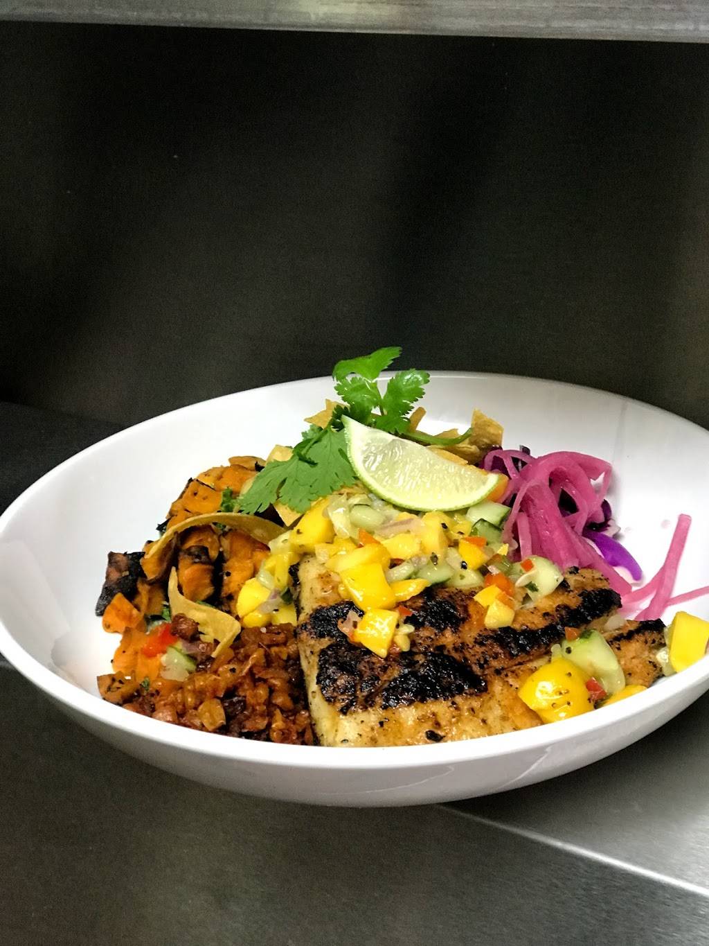 Woo Casa Kitchen | restaurant | 4900 S Croatan Hwy, Nags Head, NC 27959, USA | 2527150089 OR +1 252-715-0089