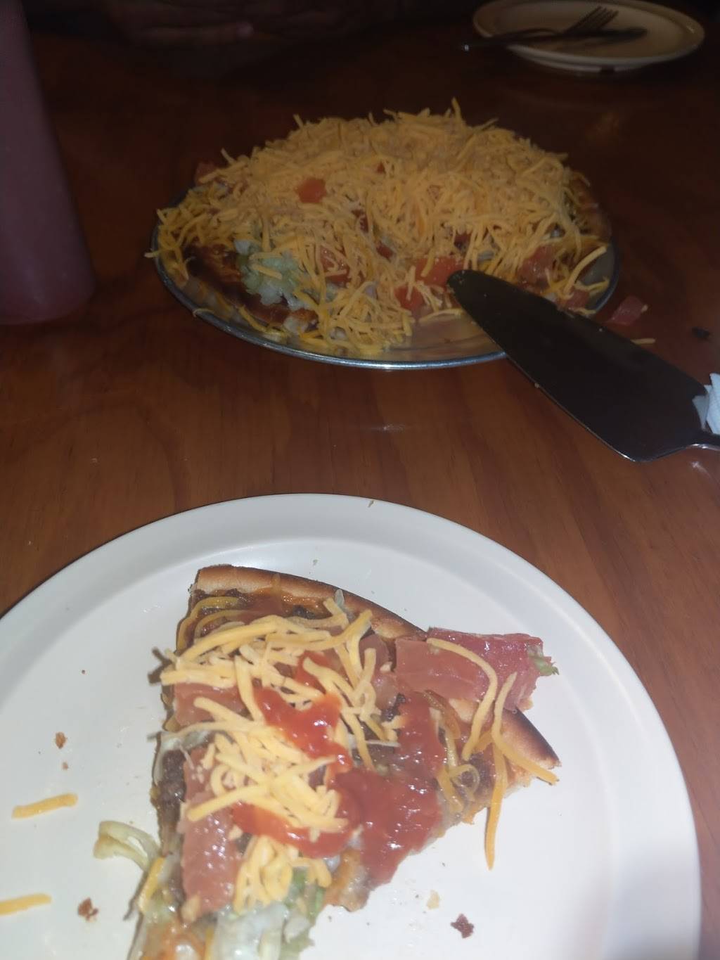 West Main Pizza & Spaghetti | restaurant | 5804 W Main St, Houma, LA 70360, USA | 9858760818 OR +1 985-876-0818