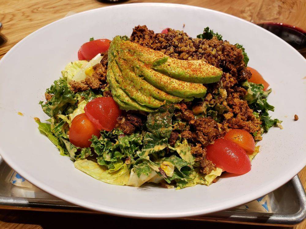 Mendocino Farms | meal takeaway | Ice Blocks, 1610 R St Suite 125, Sacramento, CA 95811, USA | 9163685400 OR +1 916-368-5400