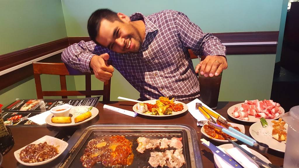 Izziban Sushi & BBQ | restaurant | 5310 E Colonial Dr, Orlando, FL 32807, USA | 4072708811 OR +1 407-270-8811