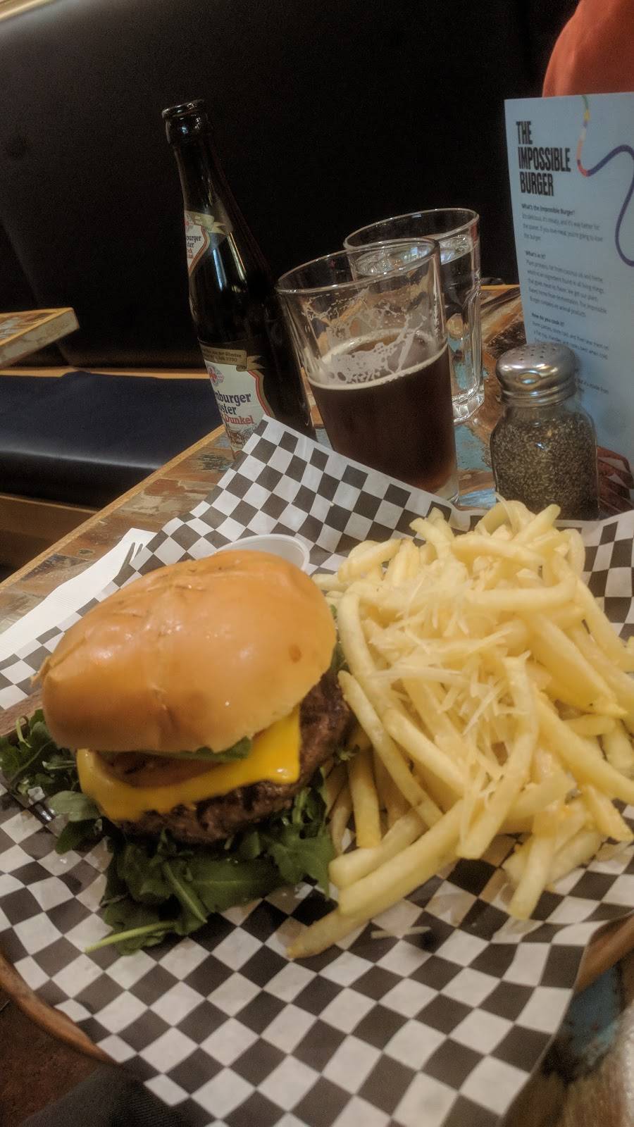 Uptown Burger | restaurant | 724 Main St, Pleasanton, CA 94566, USA | 9256009136 OR +1 925-600-9136