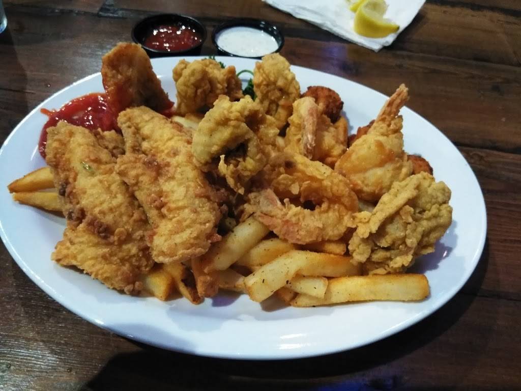 The Green Gator Toyota Music Factory | restaurant | 340 West Las Colinas Boulevard STE 100, Irving, TX 75039, USA | 4697066190 OR +1 469-706-6190