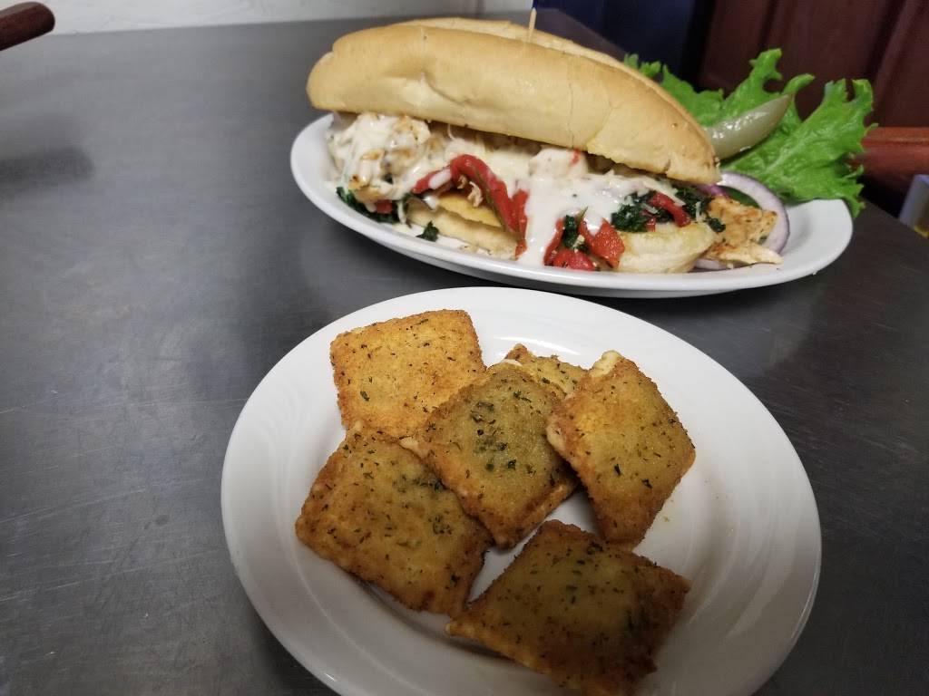 Oarhouse | restaurant | 305 Schuyler St, Oquawka, IL 61469, USA | 3098676277 OR +1 309-867-6277