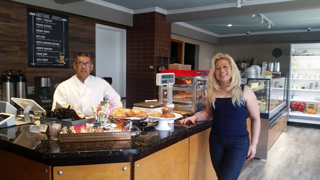 Los Gemelos Deli & Restaurant | restaurant | 47 Stevens St, Norwalk, CT 06850, USA | 2038310860 OR +1 203-831-0860