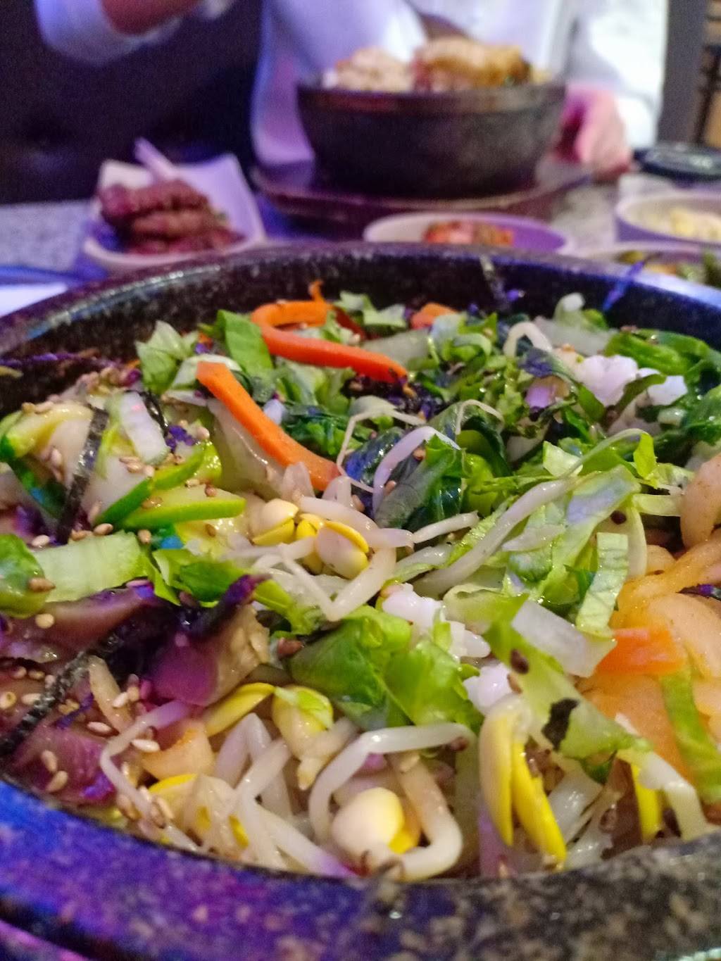 Star BBQ | restaurant | 1209 Savoy Plaza Ln, Savoy, IL 61874, USA | 2173567777 OR +1 217-356-7777