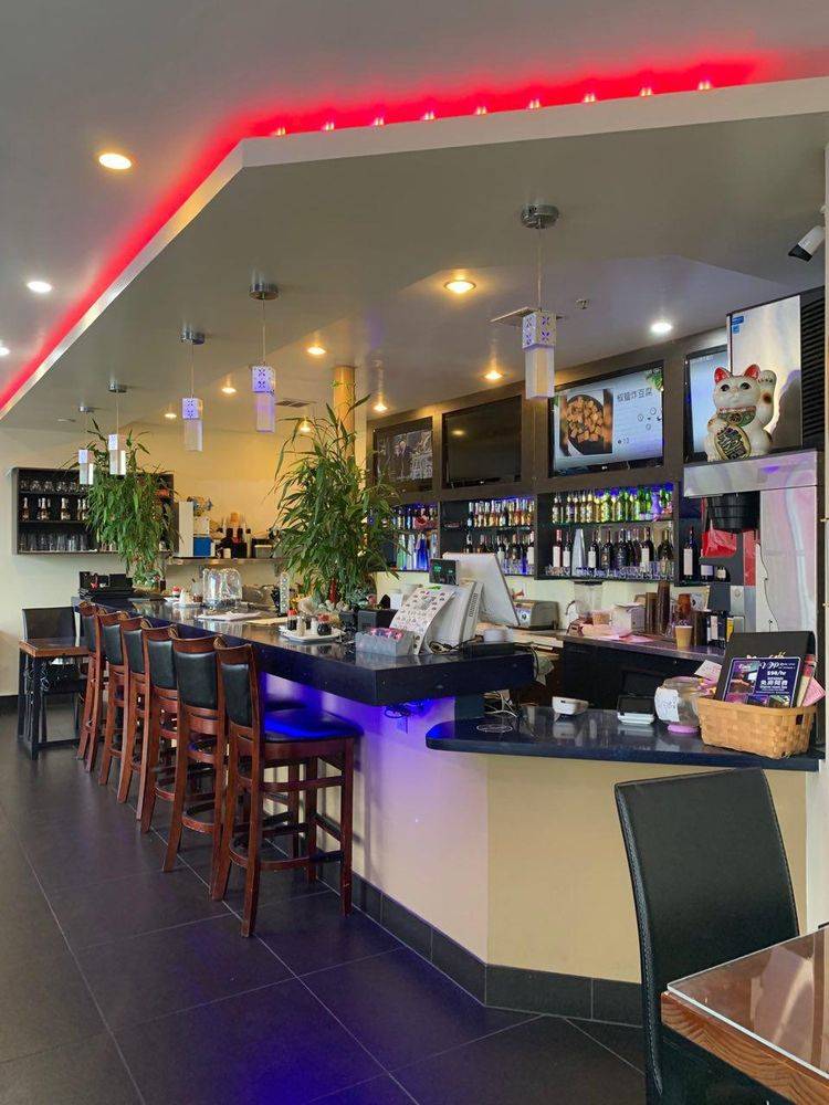 E plus studio, KTV, HOT POT & CAFE | restaurant | 490 S Airport Blvd, South San Francisco, CA 94080, USA | 4158232893 OR +1 415-823-2893