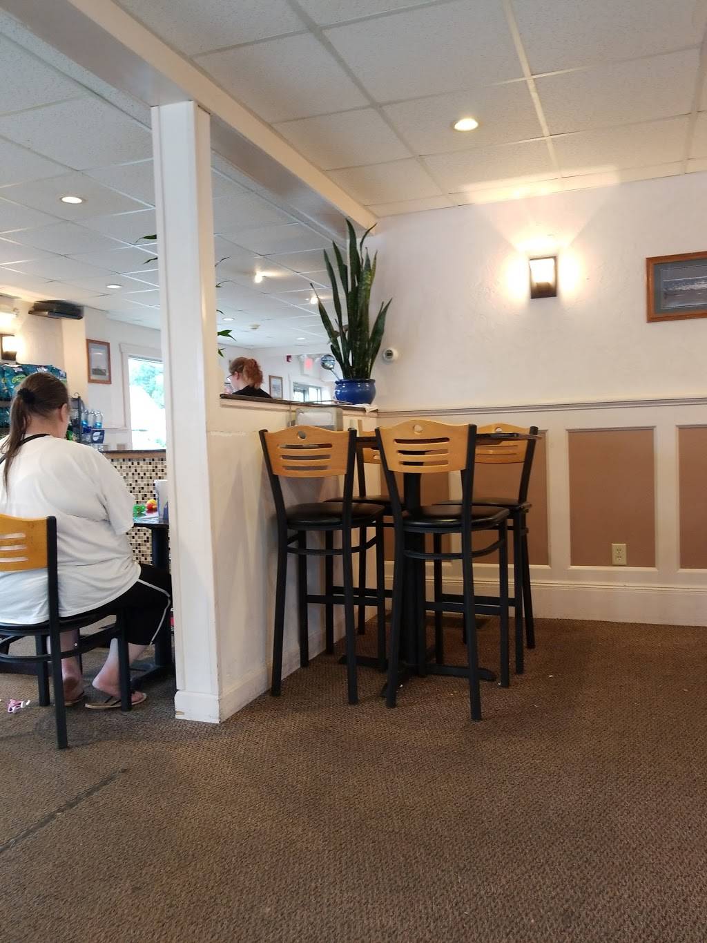 Supreme Pizza | restaurant | 147 Teaticket Hwy, Teaticket, MA 02536, USA | 5085482800 OR +1 508-548-2800