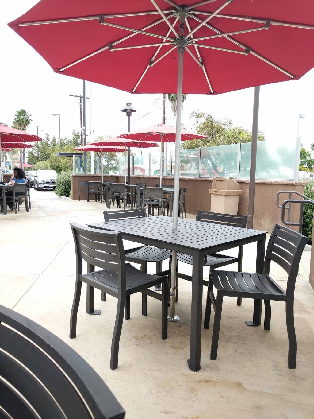 Chick-fil-A | restaurant | 900 E Alosta Ave, Azusa, CA 91702, USA | 6263347600 OR +1 626-334-7600