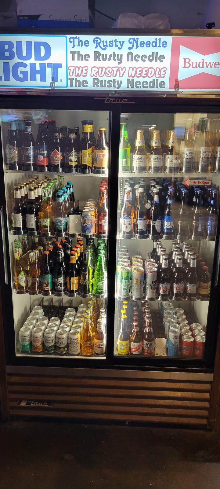 The Rusty Needle | restaurant | 1808 N Plum St, Hutchinson, KS 67502, USA | 6202596674 OR +1 620-259-6674