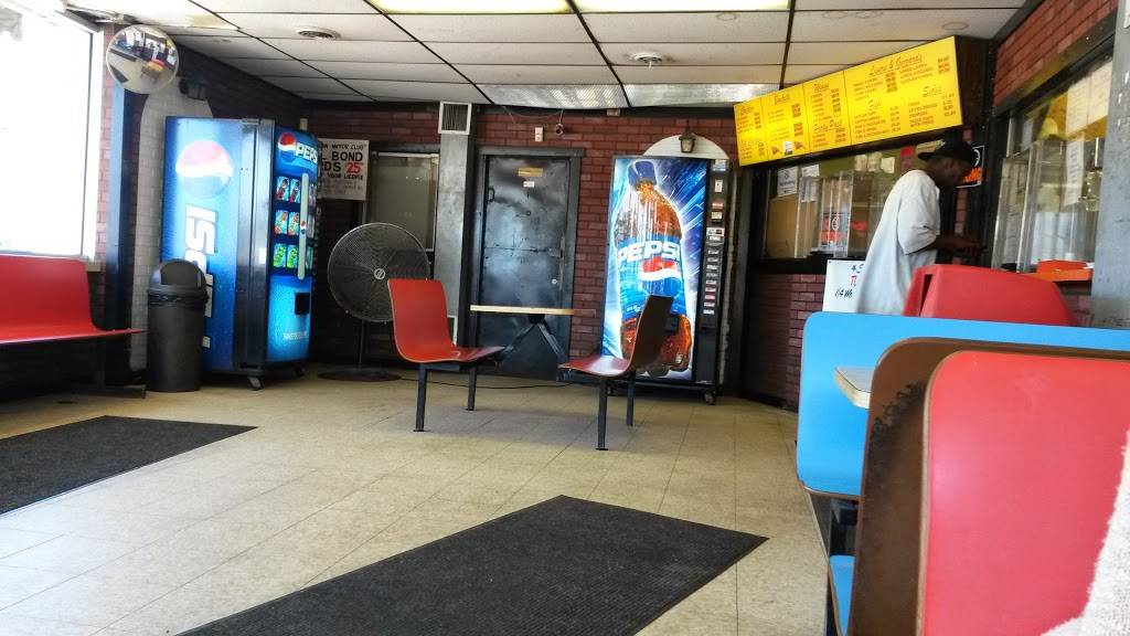 Harolds Chicken Shack | restaurant | 10259 S Halsted St, Chicago, IL 60628, USA | 7738819240 OR +1 773-881-9240