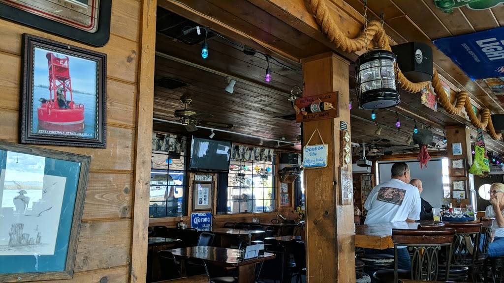 Rusty Porthole | restaurant | 3893 Willow Rd, Bethel Island, CA 94511, USA | 9256843607 OR +1 925-684-3607