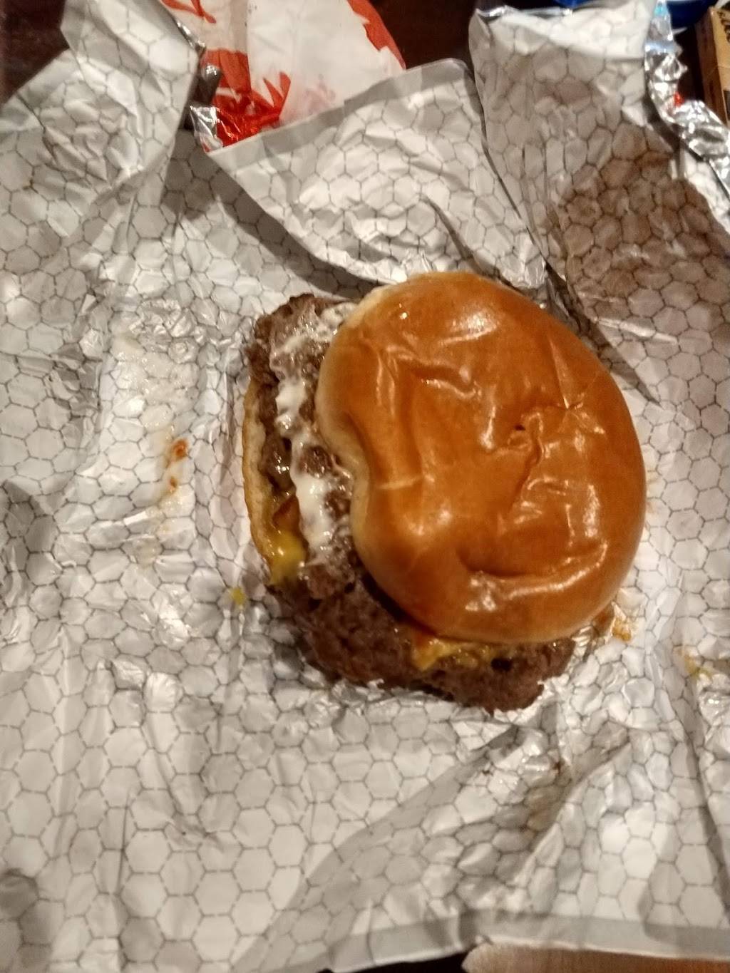 Wendys | restaurant | 22725 Orchard Lake Rd, Farmington, MI 48336, USA | 2484760554 OR +1 248-476-0554