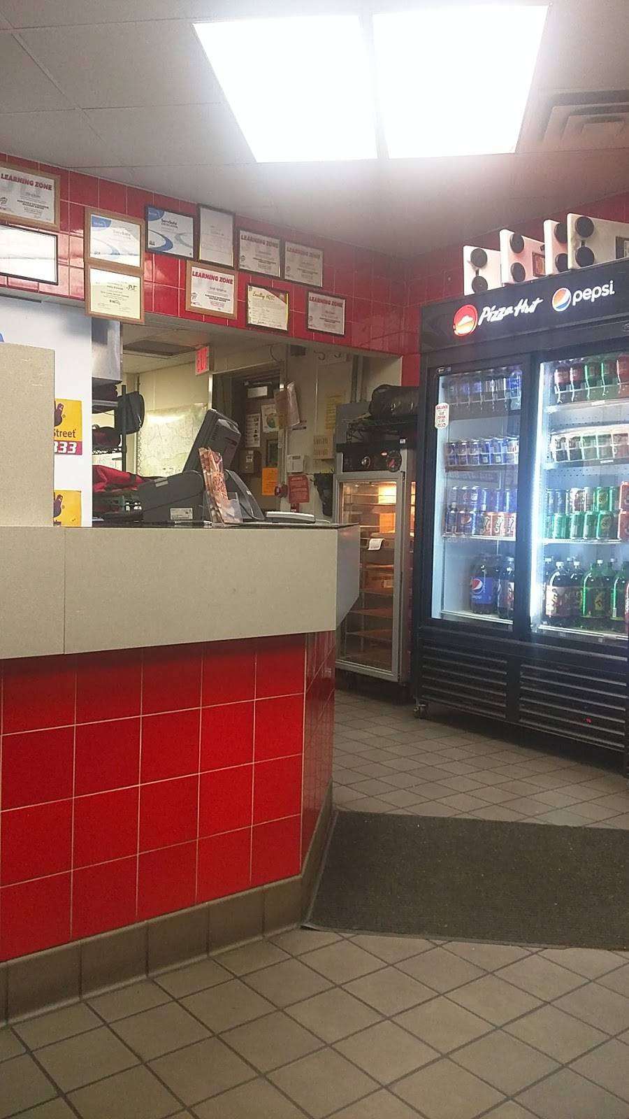 Pizza Hut | restaurant | 517 Glenview Ave, Wauwatosa, WI 53226, USA | 4144768833 OR +1 414-476-8833