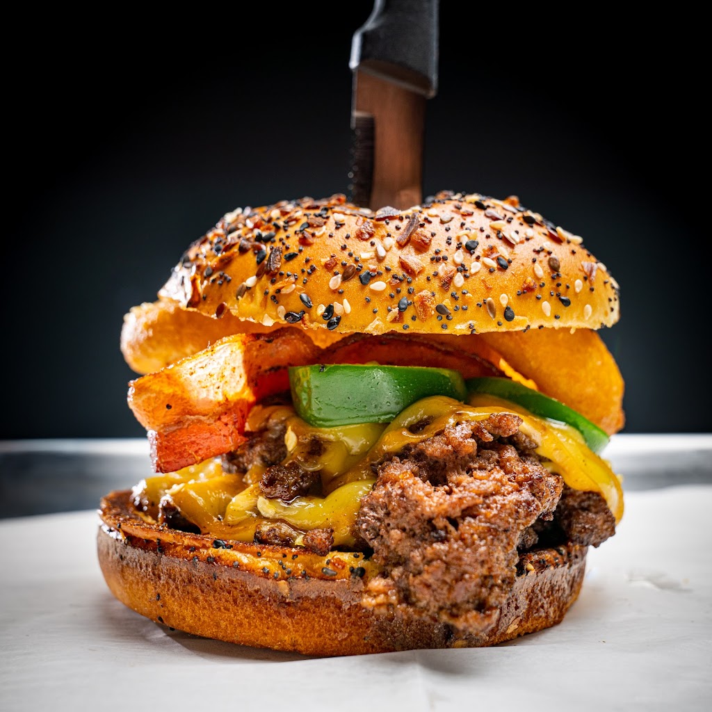 Mickeys Downtown | restaurant | 125 Franklin St, Clarksville, TN 37040, USA | 9314445050 OR +1 931-444-5050