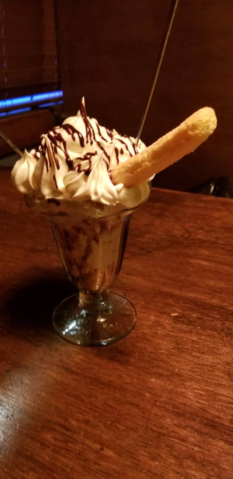 Muscarellas Cafe Italia | restaurant | 500 Main St, Sharpsville, PA 16150, USA | 7249621234 OR +1 724-962-1234