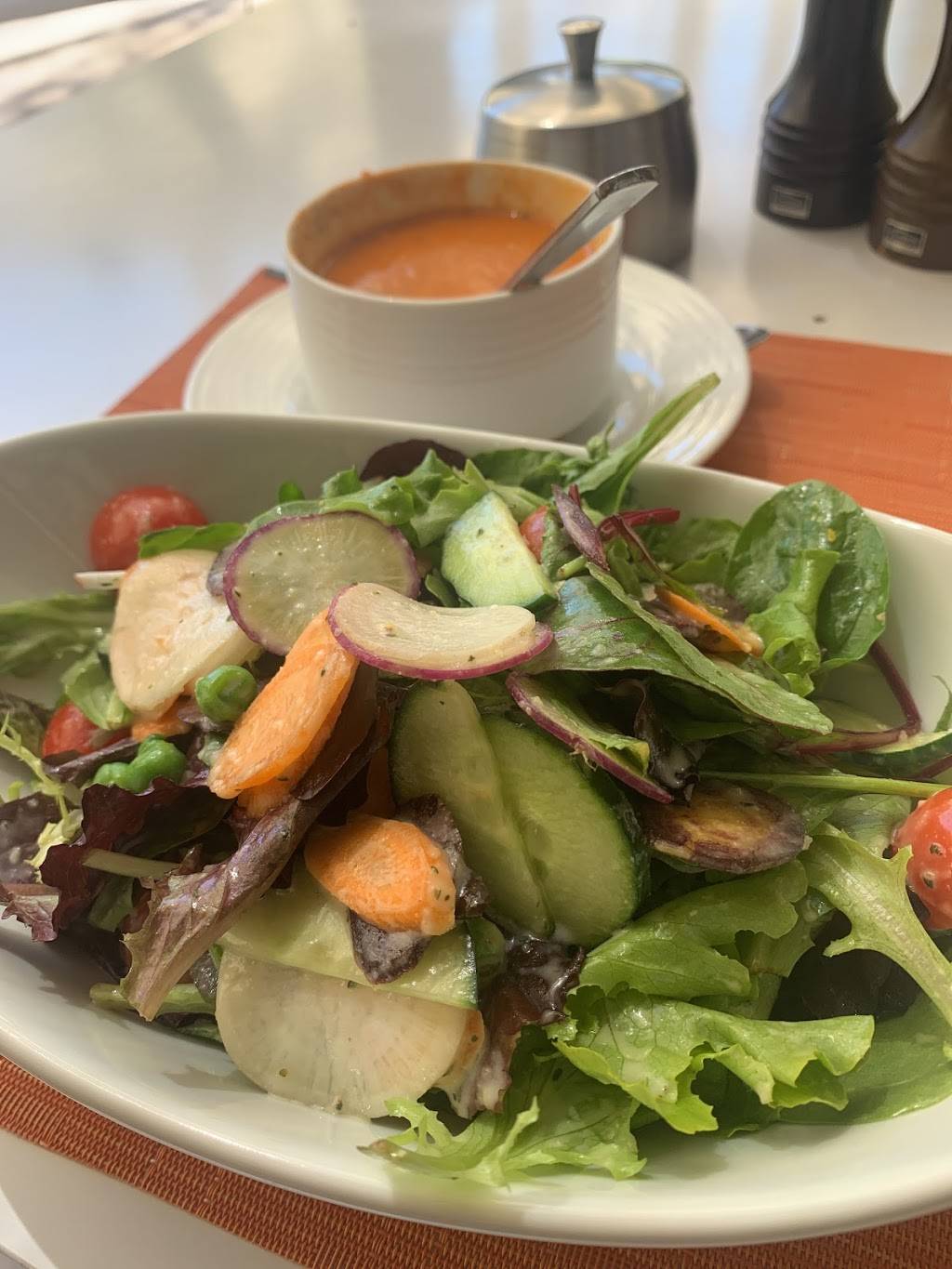 stonegrill | restaurant | 5350 E Marriott Dr, Phoenix, AZ 85054, USA | 4802933636 OR +1 480-293-3636