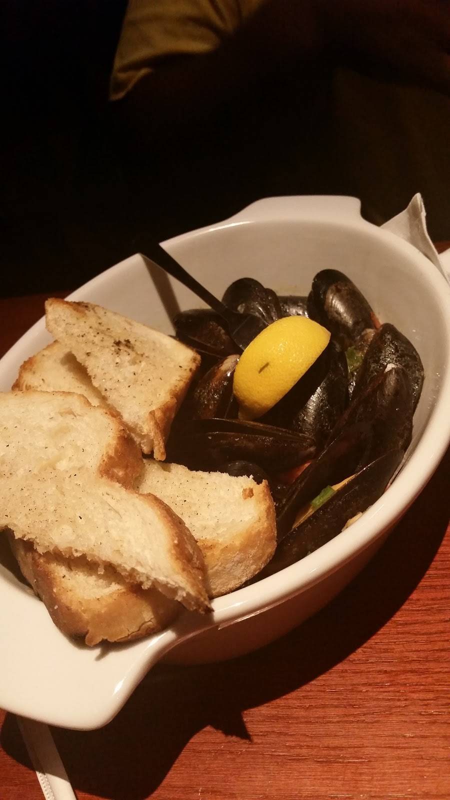 Red Lobster | restaurant | Co Shopping Center, 2555 E Market St, York, PA 17402, USA | 7177576624 OR +1 717-757-6624