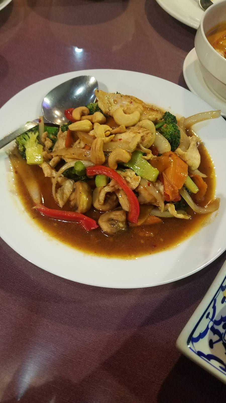 Thai Chef | restaurant | 1645 140th Ave NE, Bellevue, WA 98005, USA | 4255627955 OR +1 425-562-7955