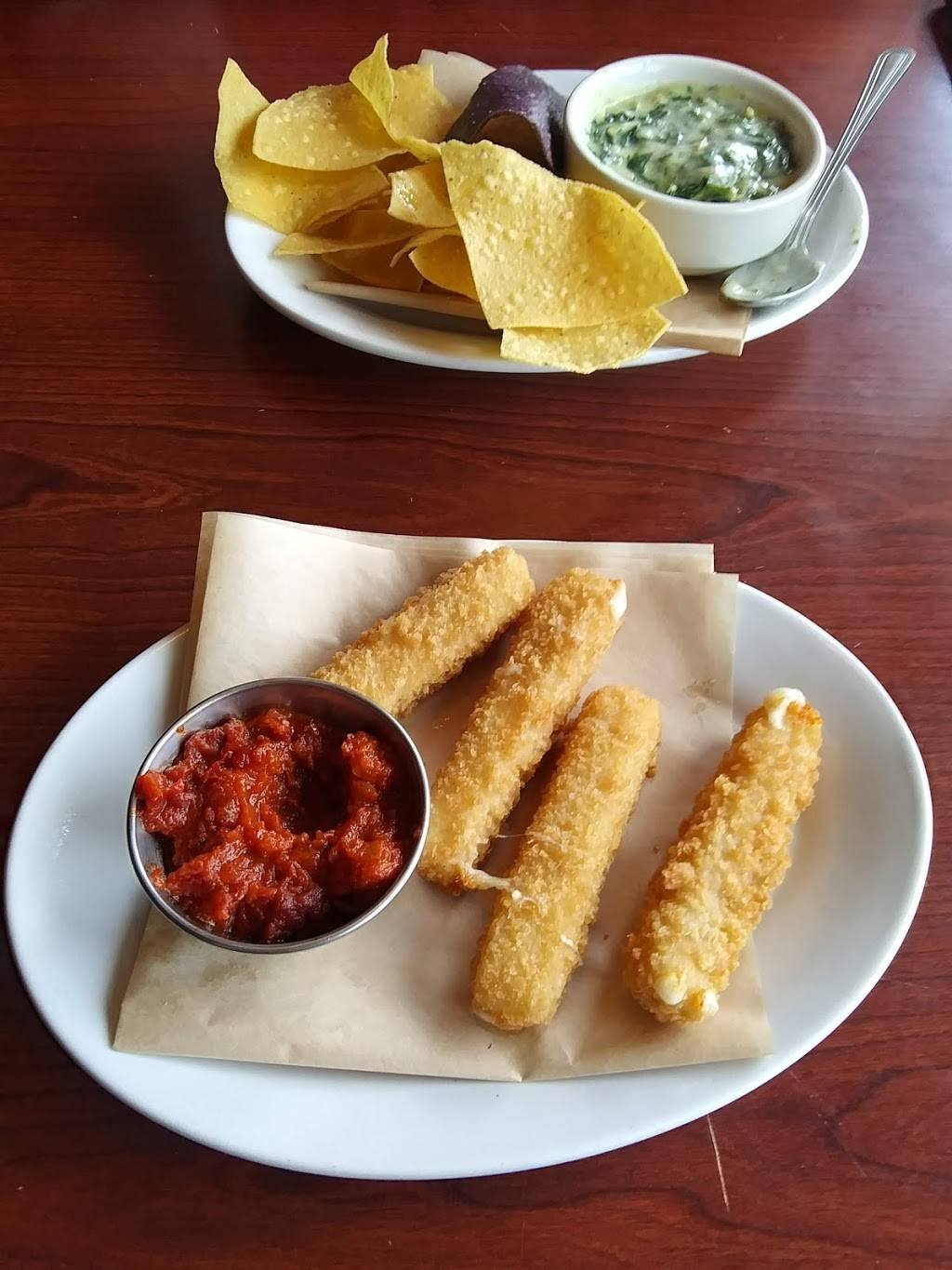 Ruby Tuesday | restaurant | 6749 Fox Centre Pkwy, Gloucester, VA 23061, USA | 8046944955 OR +1 804-694-4955