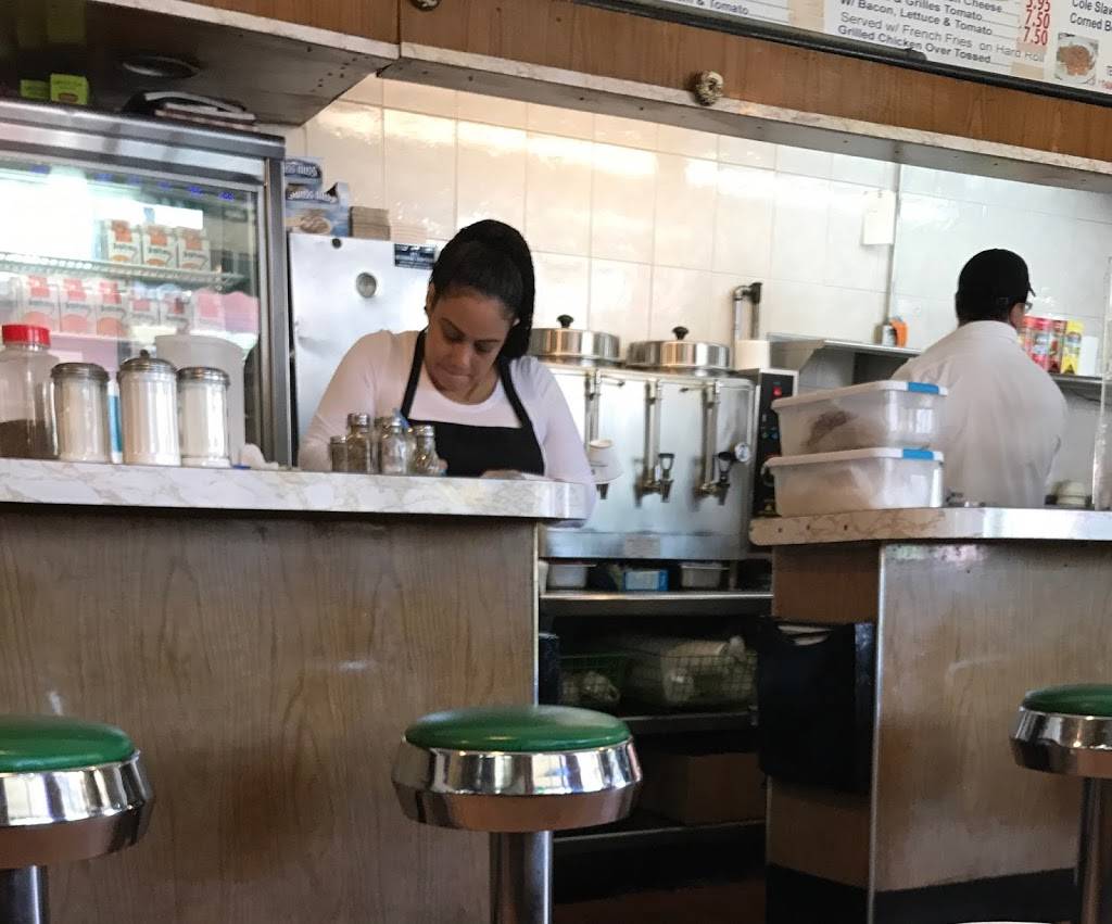 Cosmos | restaurant | 726 E Tremont Ave, Bronx, NY 10457, USA | 7182991925 OR +1 718-299-1925