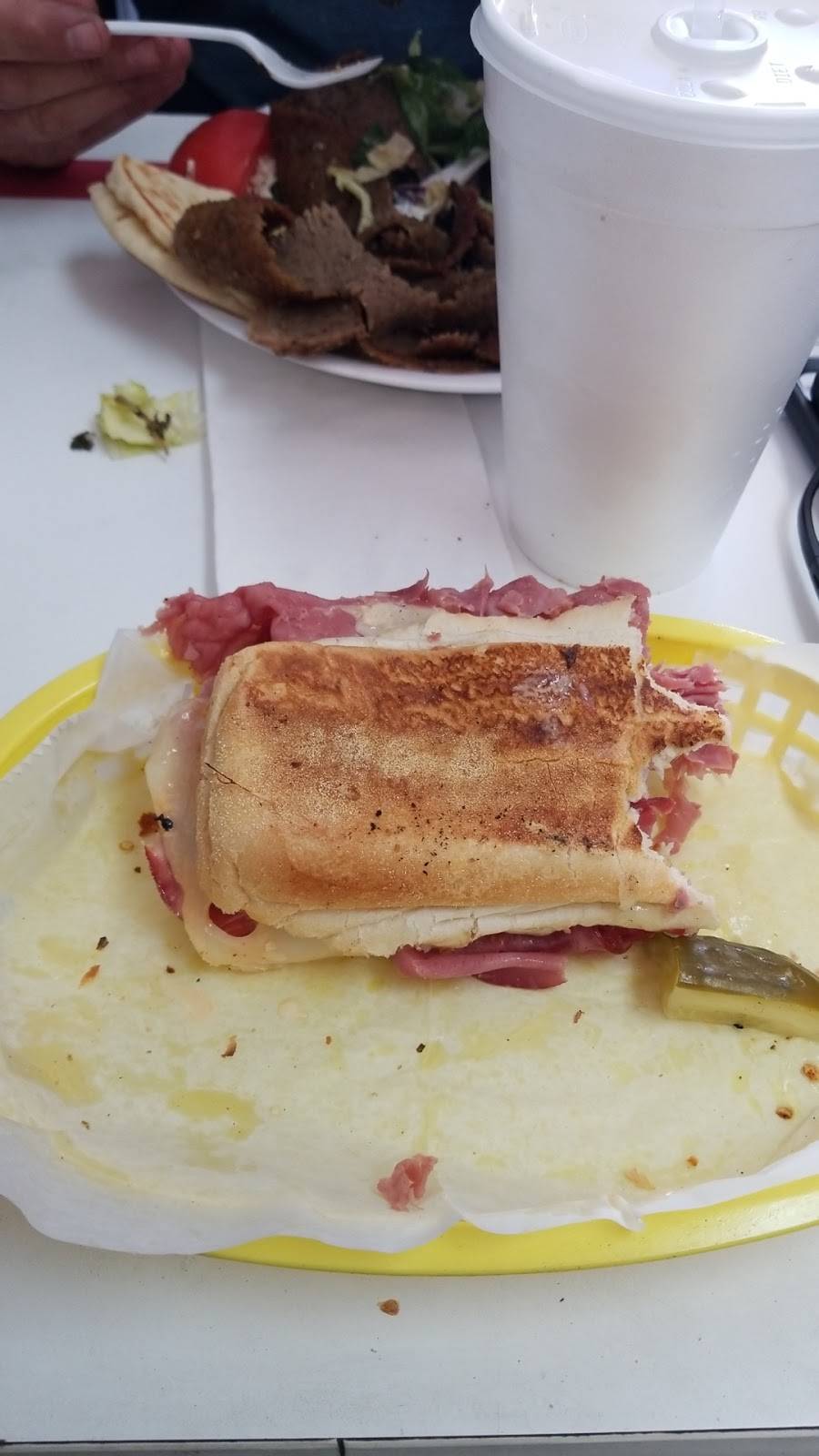 Big Foot Gyro & Subs | restaurant | 2970 Griffin Rd, Fort Lauderdale, FL 33312, USA | 9549611160 OR +1 954-961-1160