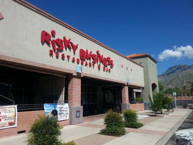 Risky Business Restaurant & Bar | restaurant | 6866 E Sunrise Dr, Tucson, AZ 85750, USA | 5205770021 OR +1 520-577-0021