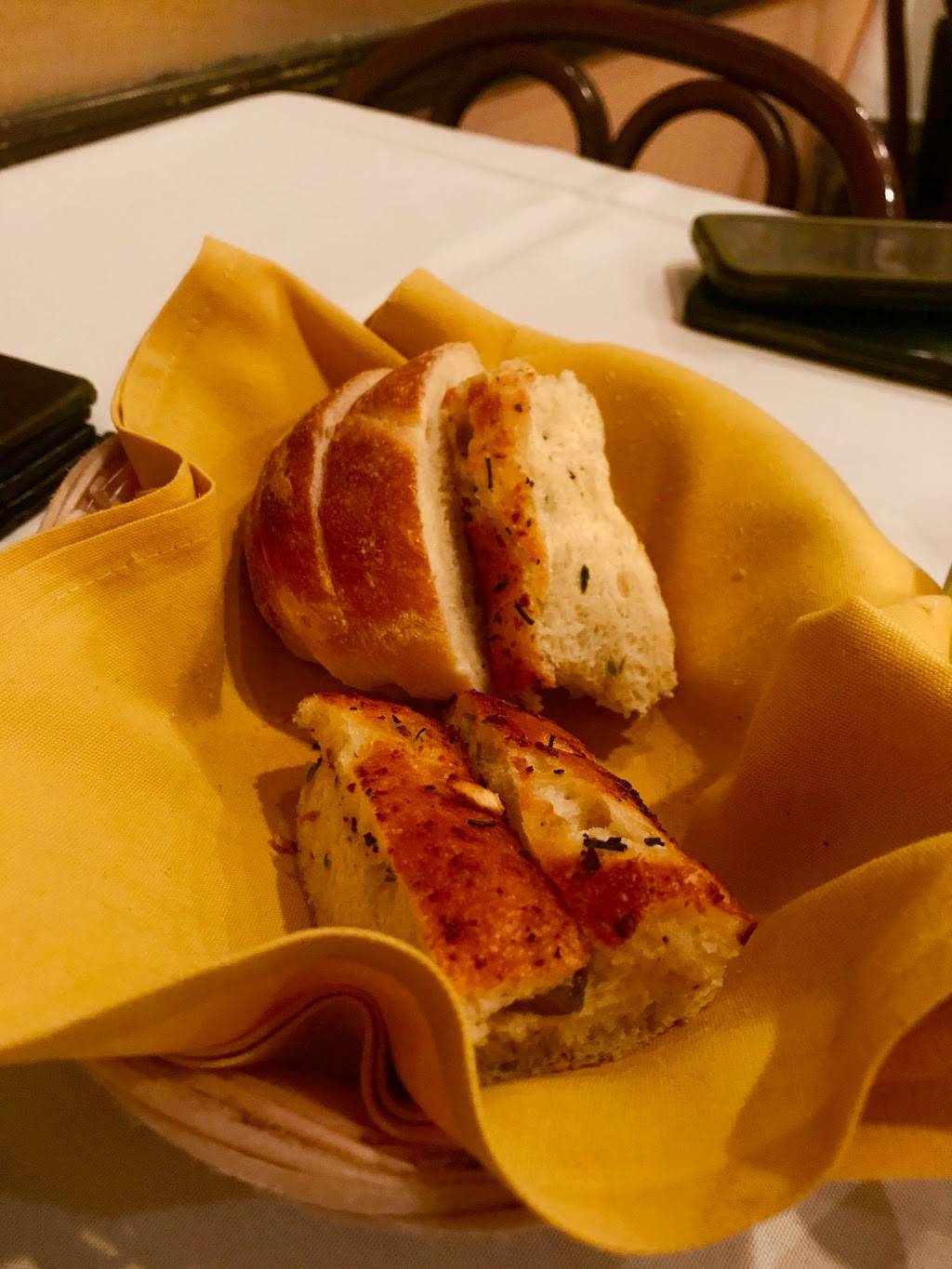 Acqua E Farina | restaurant | 22622 Main St, Hayward, CA 94541, USA | 5108881568 OR +1 510-888-1568