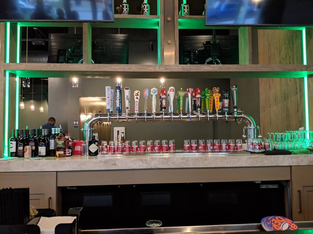 Mahoneys Texish Bar & Restaurant | restaurant | 24 Waterway Ave Suite 100, The Woodlands, TX 77380, USA | 8326635228 OR +1 832-663-5228