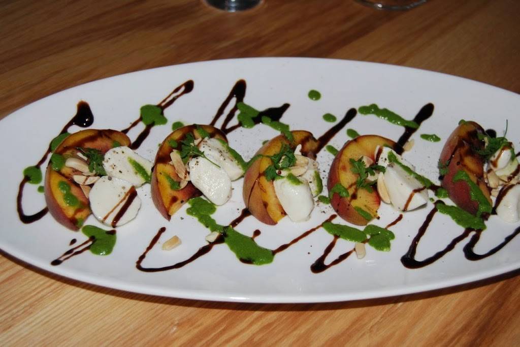 Moonraker | restaurant | 105 Rockaway Beach Ave, Pacifica, CA 94044, USA | 6505577025 OR +1 650-557-7025