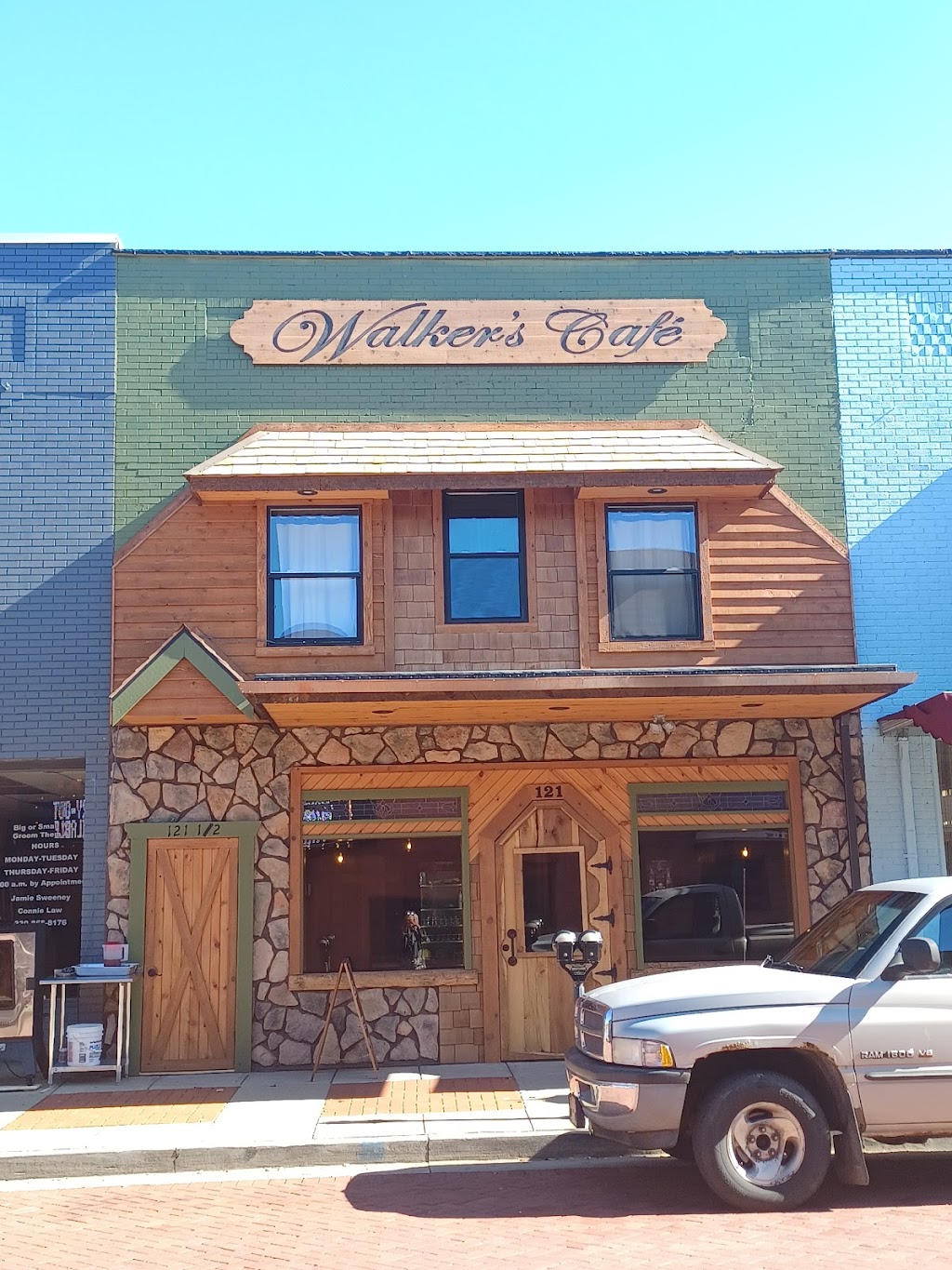 Walkers Cafe | restaurant | 121 N Market St, Minerva, OH 44657, USA | 3304139760 OR +1 330-413-9760