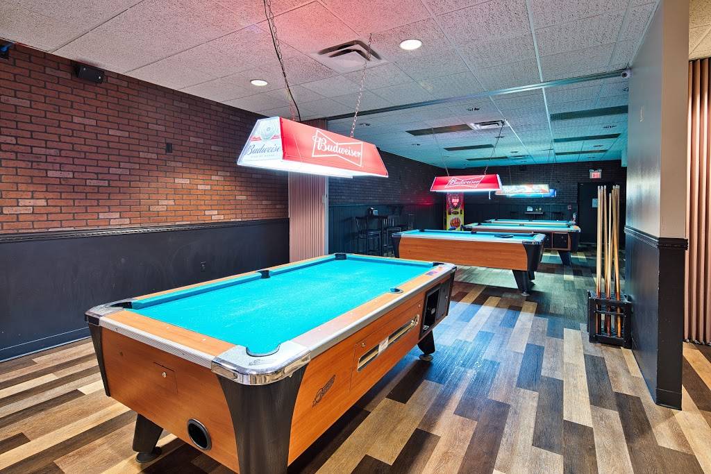 Airport Lanes | restaurant | 190 E Airport Blvd, Sanford, FL 32773, USA | 4073242129 OR +1 407-324-2129