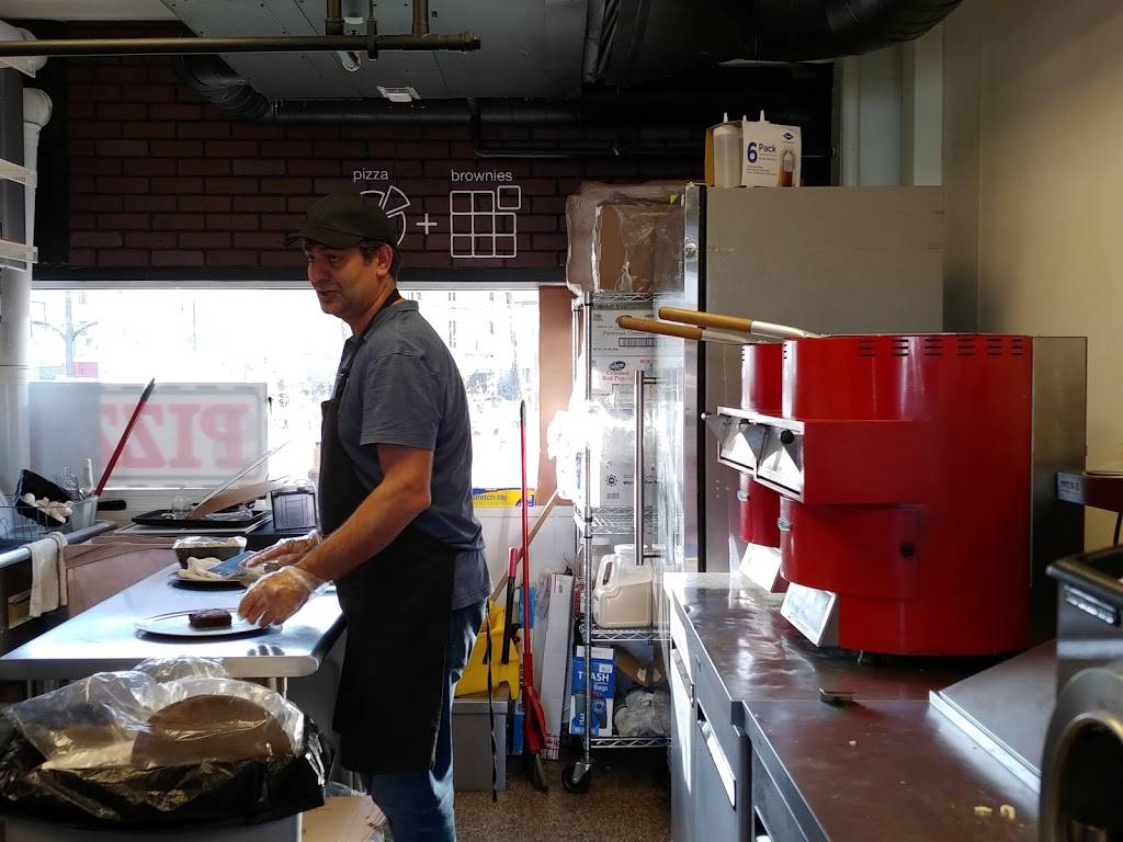 Stoned N Baked Pizza & Brownies | restaurant | 707 Fremont St #2310, Las Vegas, NV 89101, USA | 7024800007 OR +1 702-480-0007