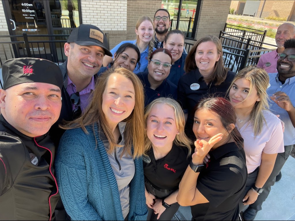 Chick-fil-A | restaurant | 5001 W University Dr, McKinney, TX 75071, USA | 4693842440 OR +1 469-384-2440