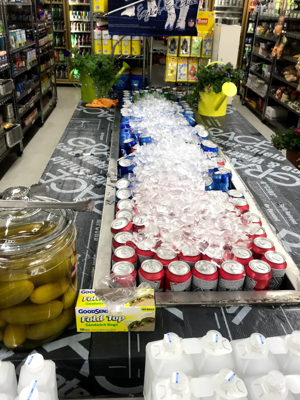 Springwell Liquor Store & Krispy Krunchy Chicken | restaurant | 1848 Springwells St, Detroit, MI 48209, USA | 3138430200 OR +1 313-843-0200