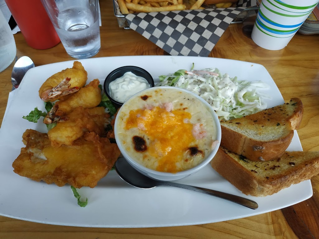 Harbor Light Restaurant | restaurant | 960 Highway Ave, Reedsport, OR 97467, USA | 5412713848 OR +1 541-271-3848