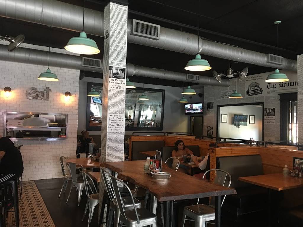 Brownstone Pancake Factory | restaurant | 860 River Rd, Edgewater, NJ 07020, USA | 2019454800 OR +1 201-945-4800