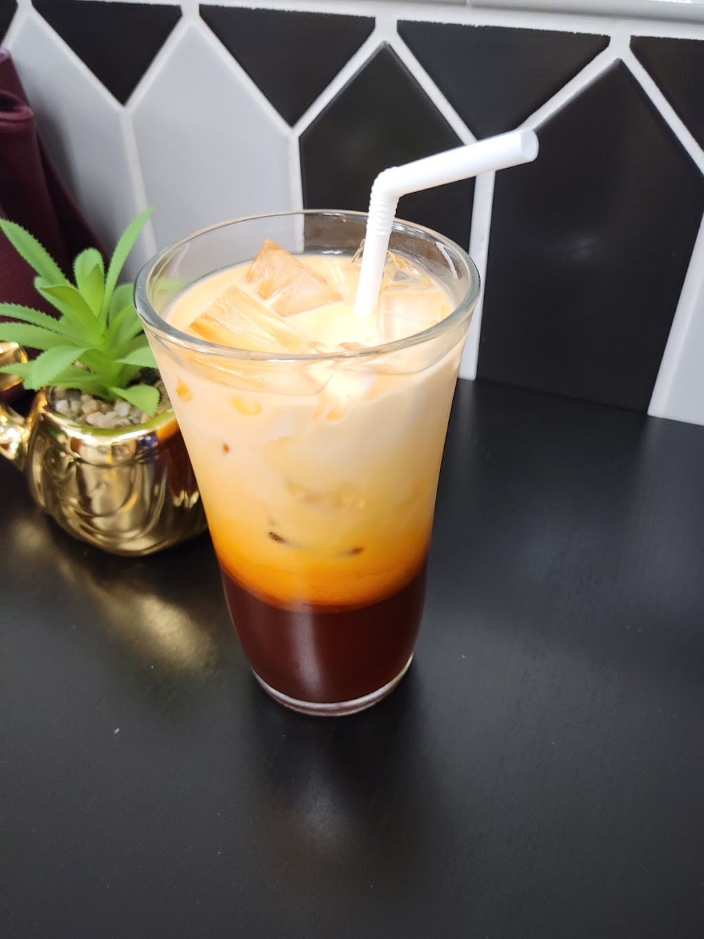 Chef million Thai bistro | restaurant | 1929 N Decatur Blvd, Las Vegas, NV 89108, USA | 7023331740 OR +1 702-333-1740