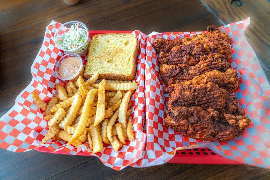 Habibis Hot Chicken | restaurant | 2955 W Ball Rd, Anaheim, CA 92804, USA | 6572561125 OR +1 657-256-1125
