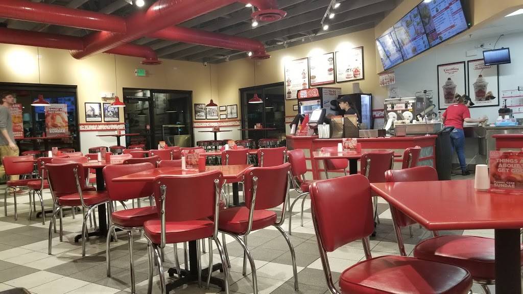 Freddys Frozen Custard & Steakburgers | restaurant | 4952 Central Park Blvd, Denver, CO 80238, USA | 3033711923 OR +1 303-371-1923