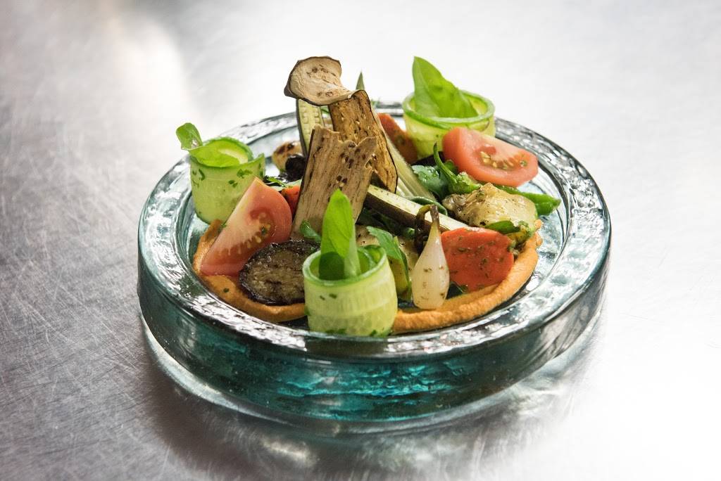 Quiessence | restaurant | 6106 S 32nd St, Phoenix, AZ 85042, USA | 6022760601 OR +1 602-276-0601