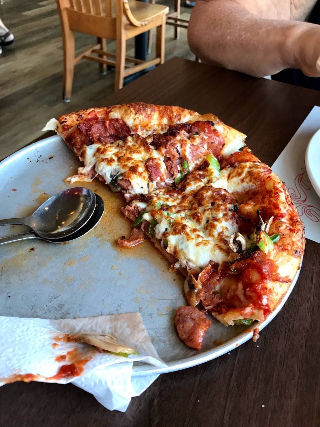 Crabtree Pizzéria Joliette | restaurant | 78 Rue Baby, Joliette, QC J6E 2V5, Canada | 4507566111 OR +1 450-756-6111