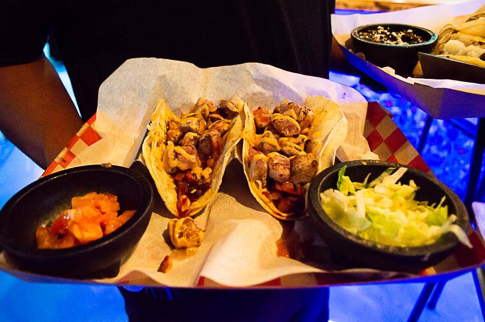 Cabo Dogs | restaurant | 7022 Hwy 6 #100, Missouri City, TX 77459, USA | 8322716900 OR +1 832-271-6900