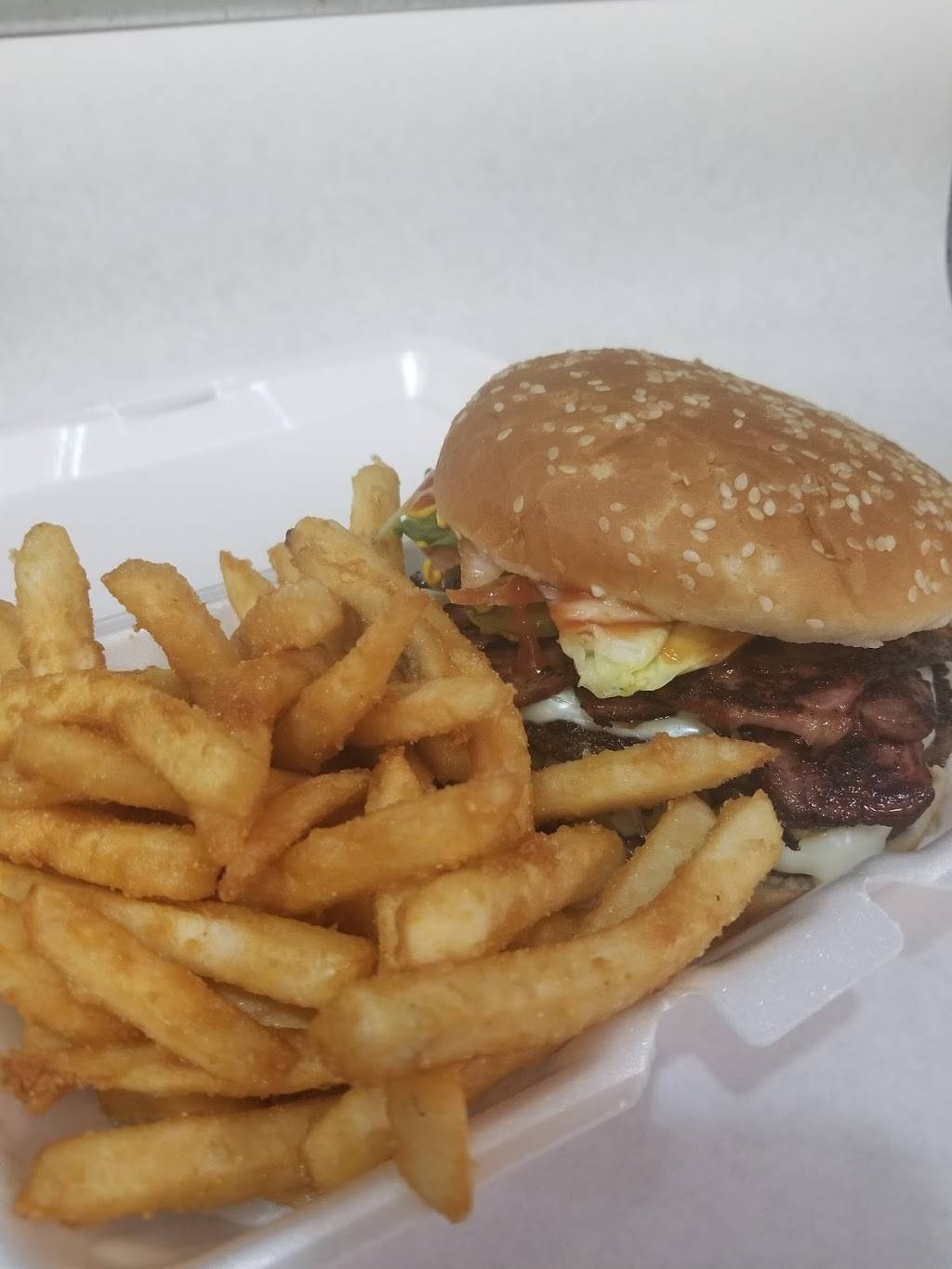 Penn Cafe & Pizzeria | cafe | 4909 Catharine St, Philadelphia, PA 19143, USA | 2154713083 OR +1 215-471-3083