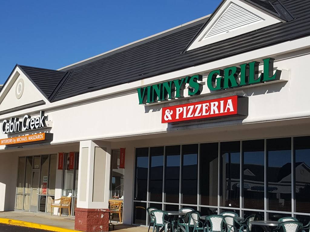 Vinnys Italian Grill | restaurant | 6737 Lake Harbour Dr, Midlothian, VA 23112, USA | 8046390044 OR +1 804-639-0044