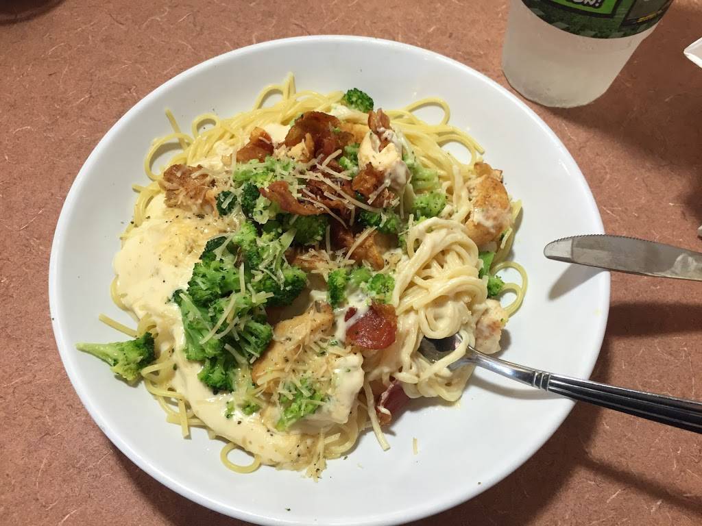 Fazolis | restaurant | 2029 N Prospect Ave, Champaign, IL 61821, USA | 2173564820 OR +1 217-356-4820