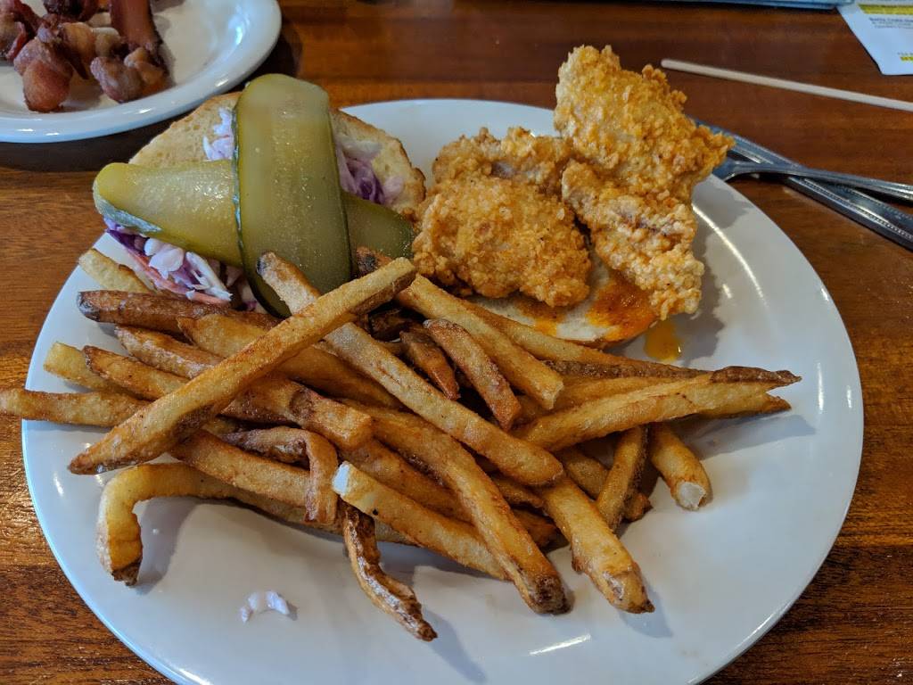 Selby Ave Bar and Grill | restaurant | 1575 Selby Ave, St Paul, MN 55104, USA | 6516900197 OR +1 651-690-0197