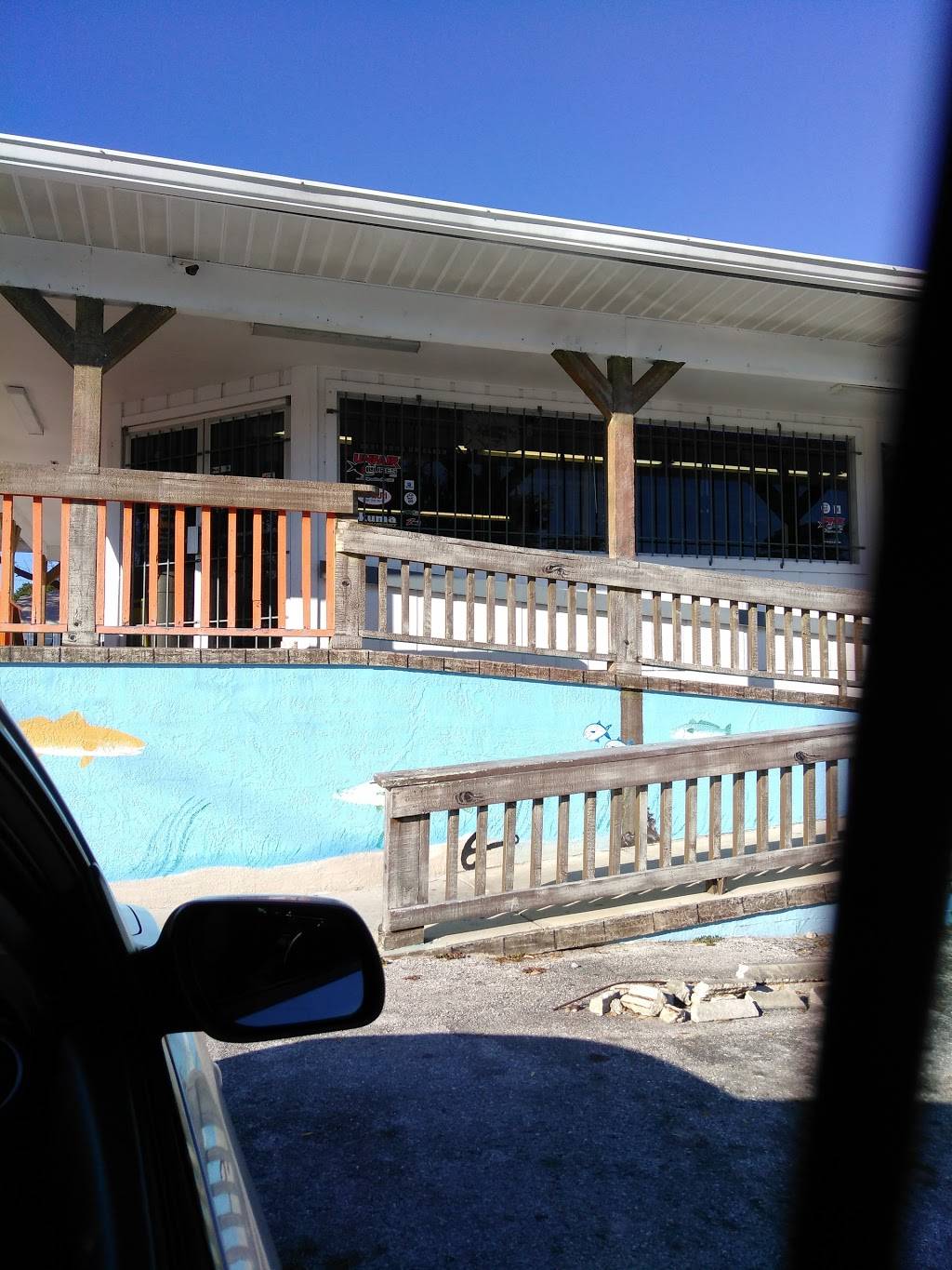 J & J Bait and Tackle Outfitters II | meal takeaway | 1234 Baillies Bluff Road, Holiday, FL 34691, USA | 7279407928 OR +1 727-940-7928