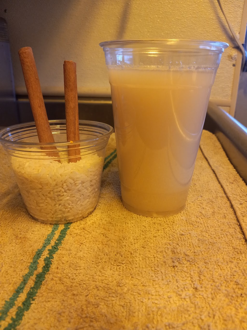 Taqueria sureste mini tacos | restaurant | 300 US-290, Elgin, TX 78621, USA | 5122856457 OR +1 512-285-6457