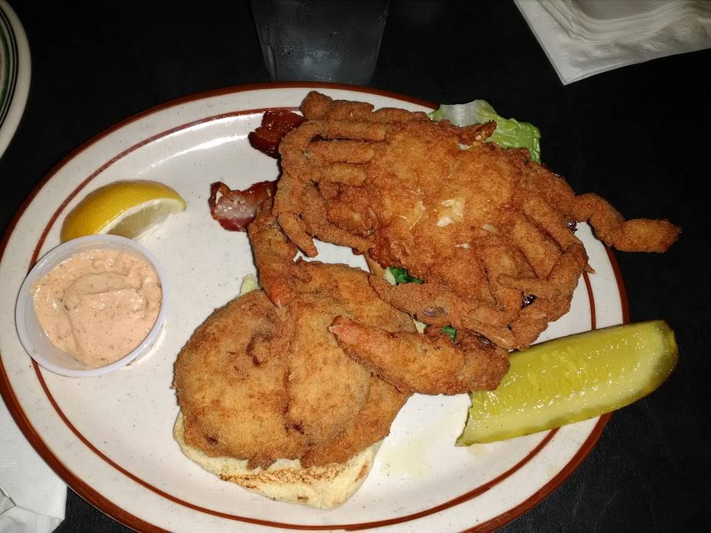 Boondocks Restaurant | restaurant | 1760 Sea Island Pkwy, St Helena Island, SC 29920, USA | 8438380821 OR +1 843-838-0821